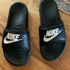 Nike slides womens 8
